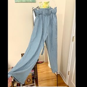 NWOT Paperbag pants